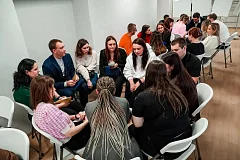 Молодой учитель учится