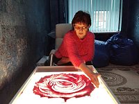 Песочная терапия: пенсионеры Воскресенского района возвращаются в детство