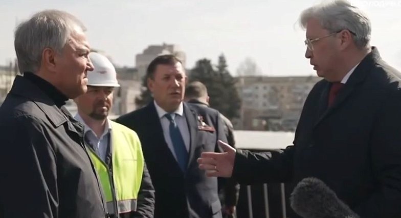 Володин на железнодорожном вокзале: ЛЮДИ ЖДУТ, ищите решение, чтобы в этом году сдать