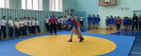 В МОУ «СОШ с. Воскресенское» открылась секция самбо: воспитываем чемпионов и патриотов