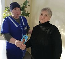 Соцработники поздравили женщин с именем Татьяна