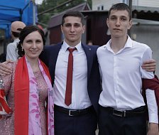 Семья сильна корнями