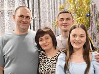 Счастья минуты рождают года