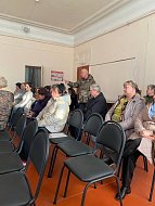 Глава района провел встречу с жителями села Елшанка